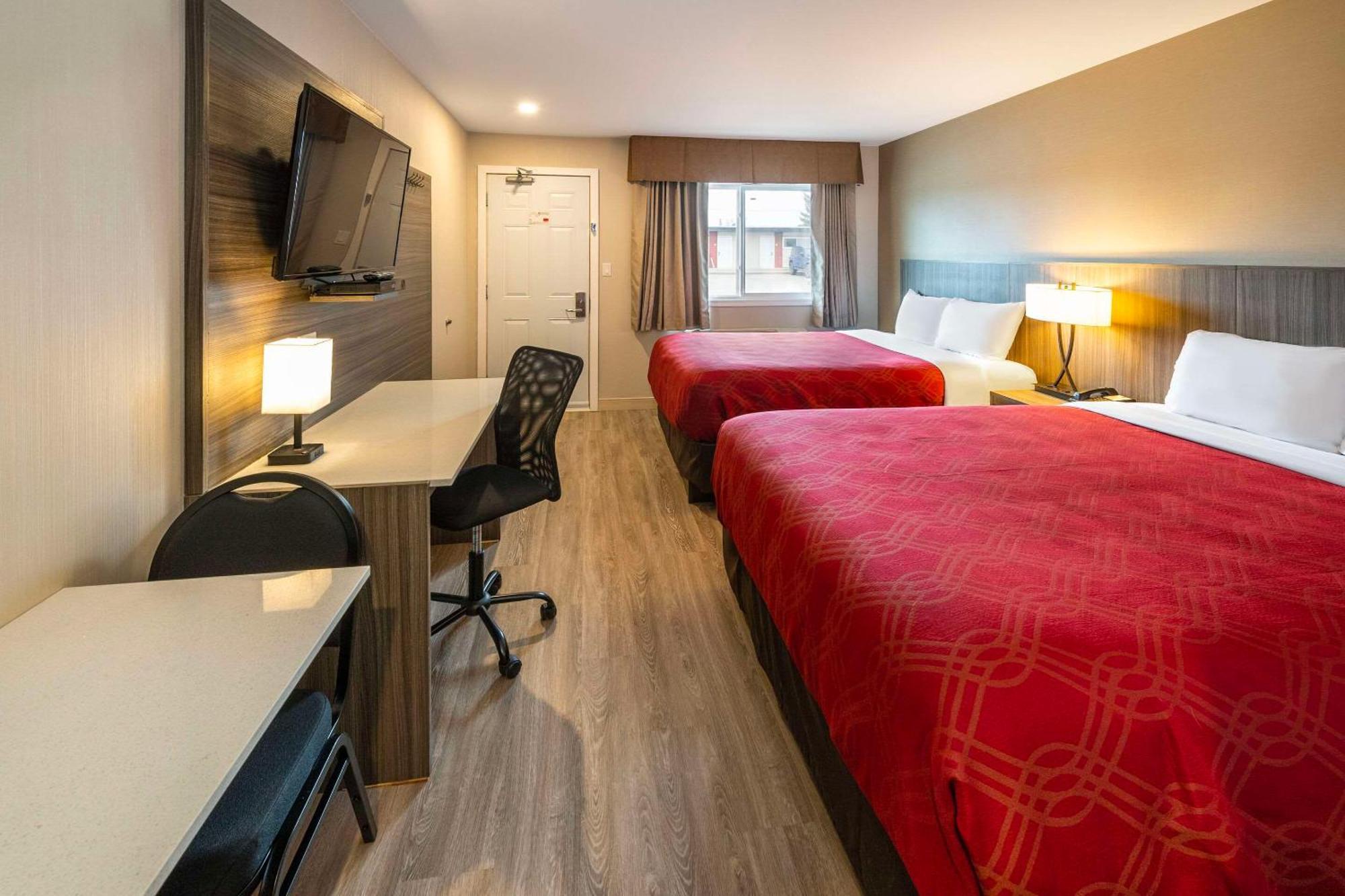 Econo Lodge Inn & Suites Pincher Creek Zewnętrze zdjęcie